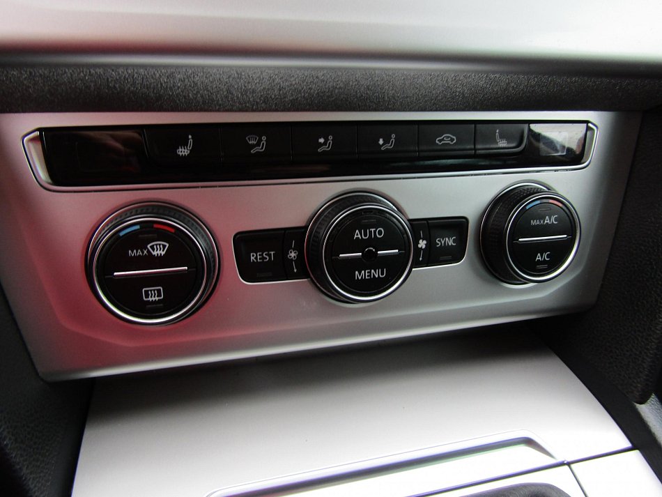 Volkswagen Passat 1.6 TDi 