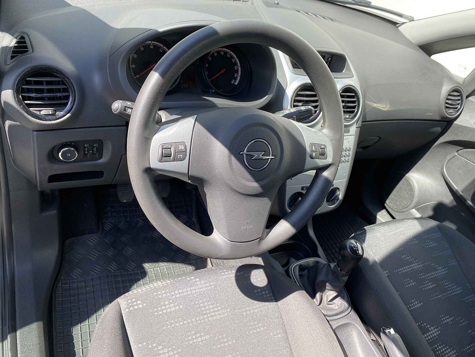 Opel Corsa 1.4i 16v 