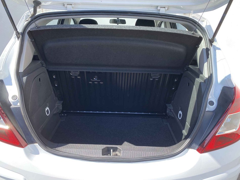 Opel Corsa 1.4i 16v 