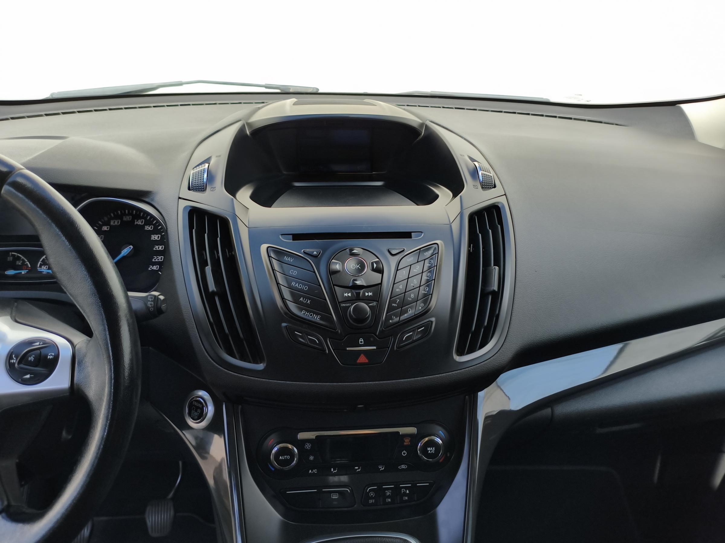 Ford Kuga, 2015 - pohled č. 11