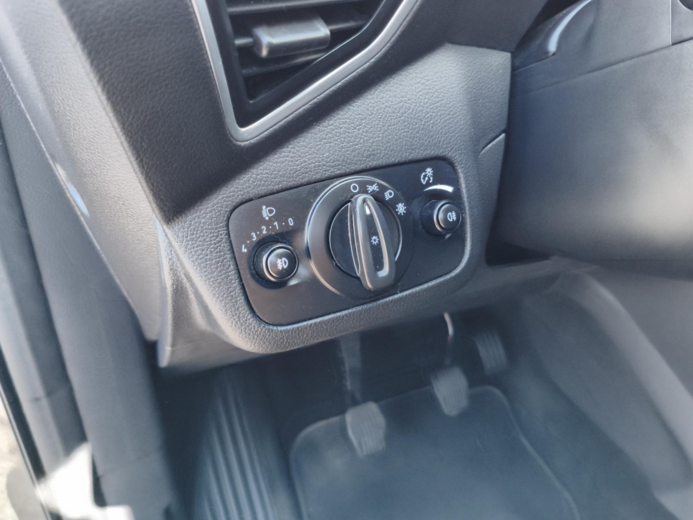 Ford Kuga, 2015 - pohled č. 18