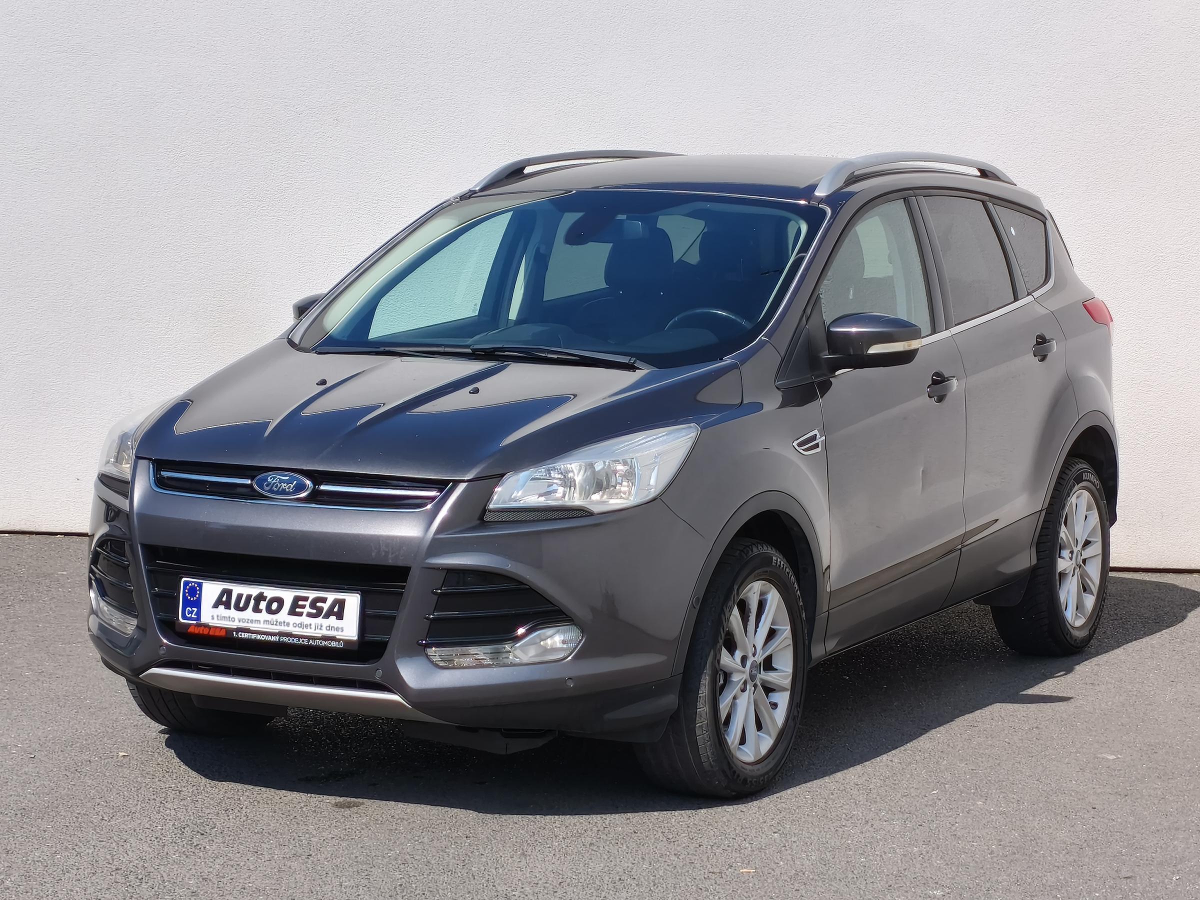 Ford Kuga, 2015 - pohled č. 3