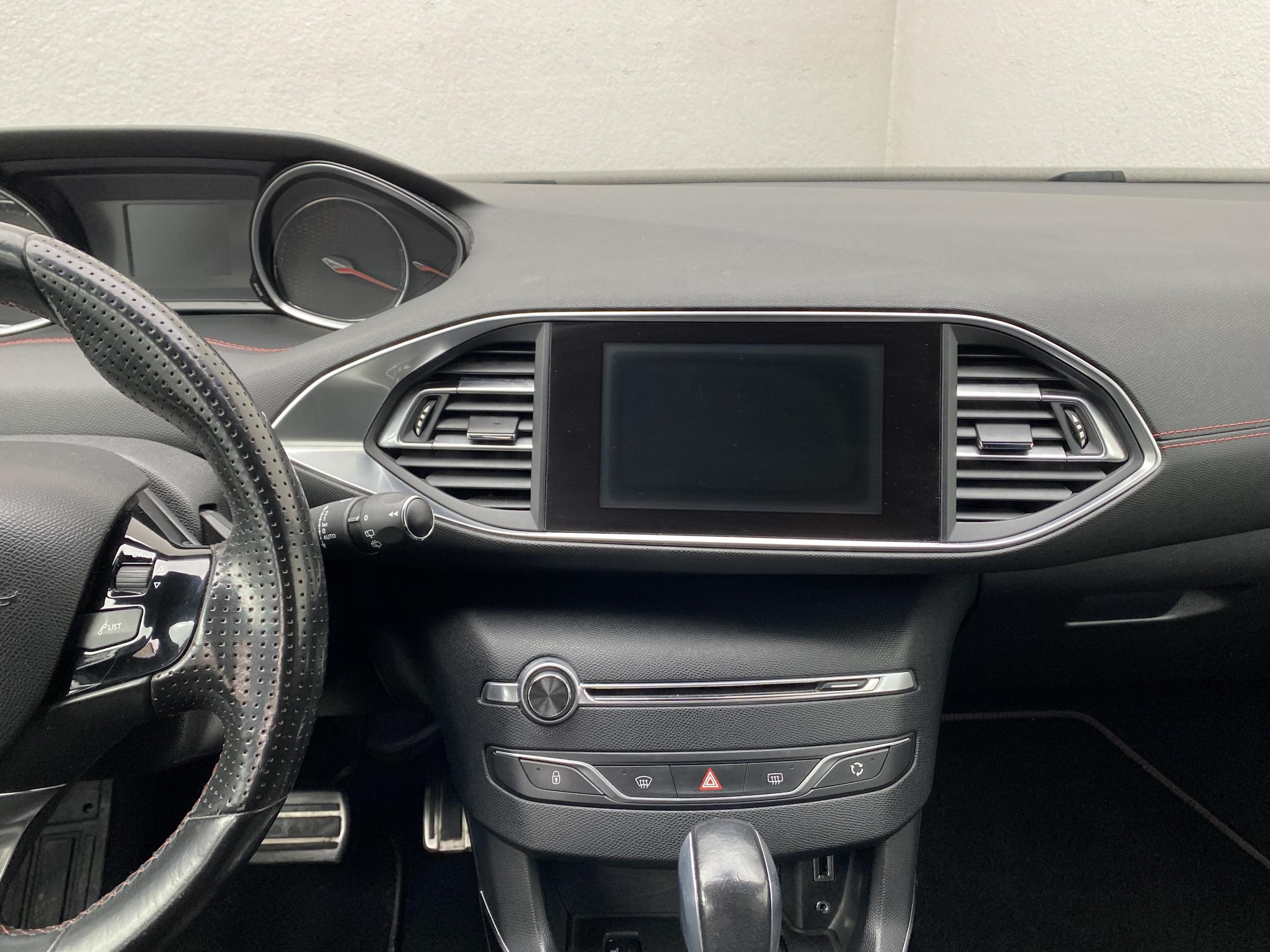 Peugeot 308, 2016 - pohled č. 12