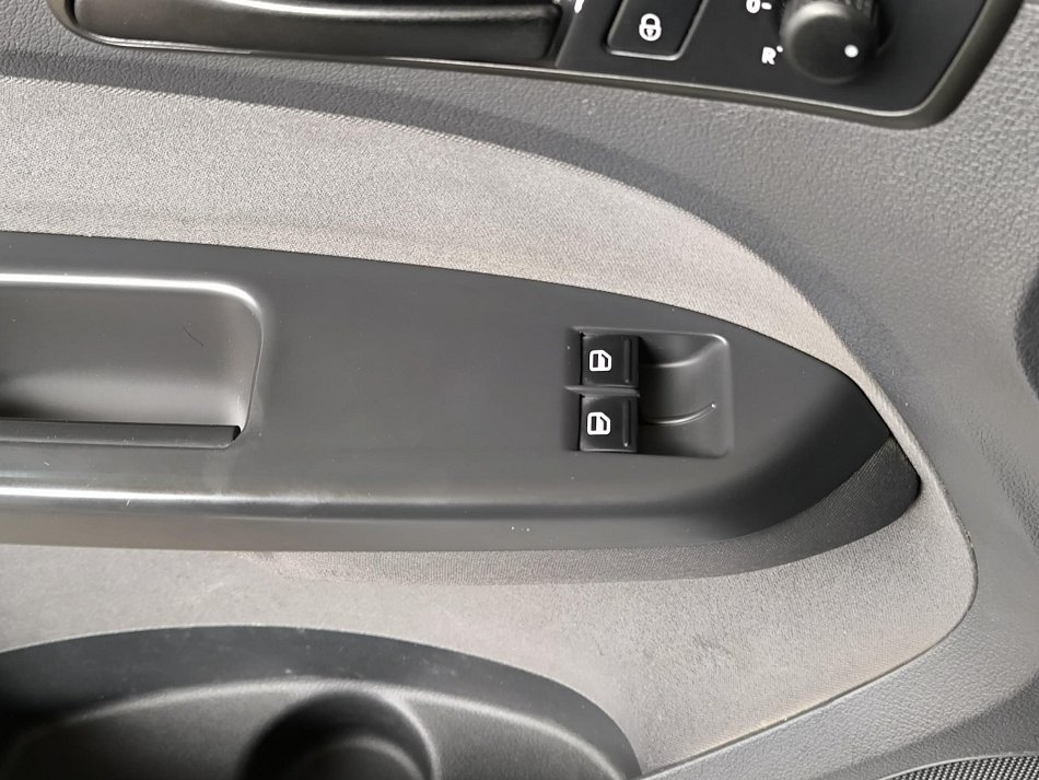 Volkswagen Caddy 1.6TDi  MAXi 7míst