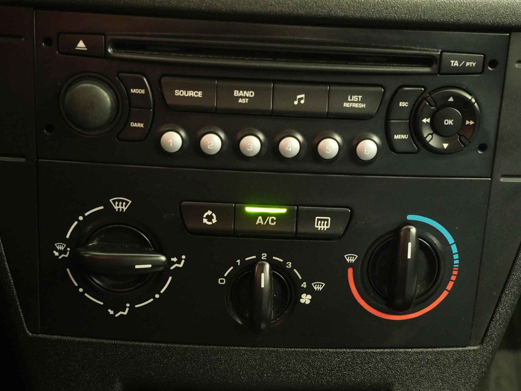 Citroën C4 1.6i 