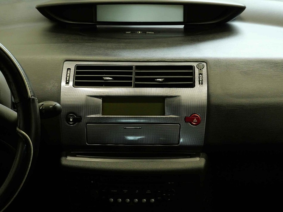 Citroën C4 1.6i 