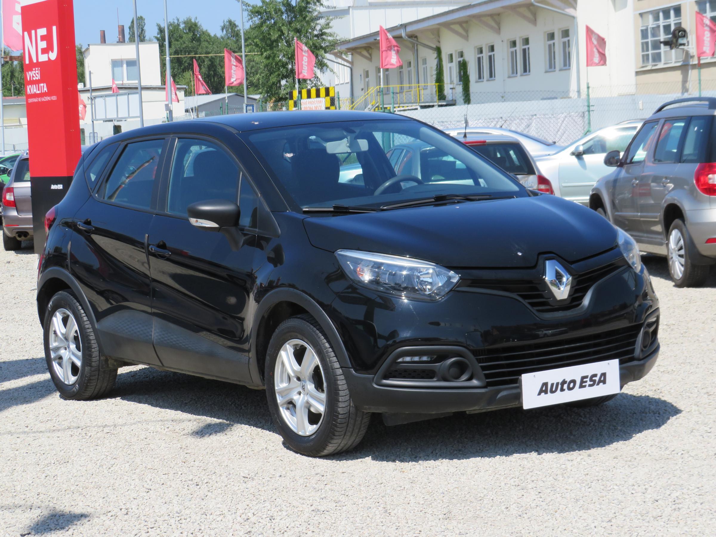 Renault Captur, 2014 - celkový pohled