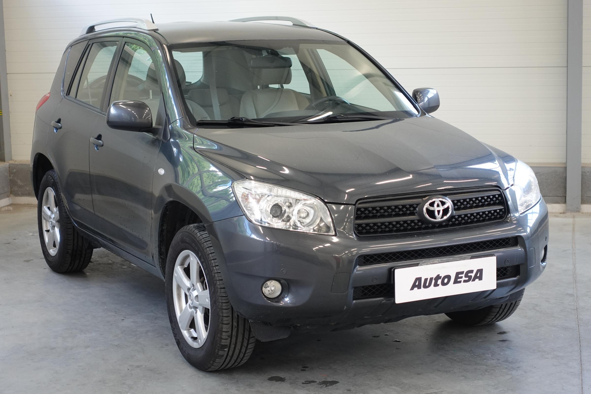 Toyota RAV4, 2008 - celkový pohled