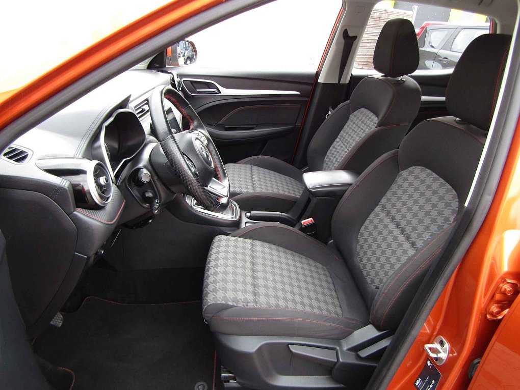MG ZS 1.5 DVVT 