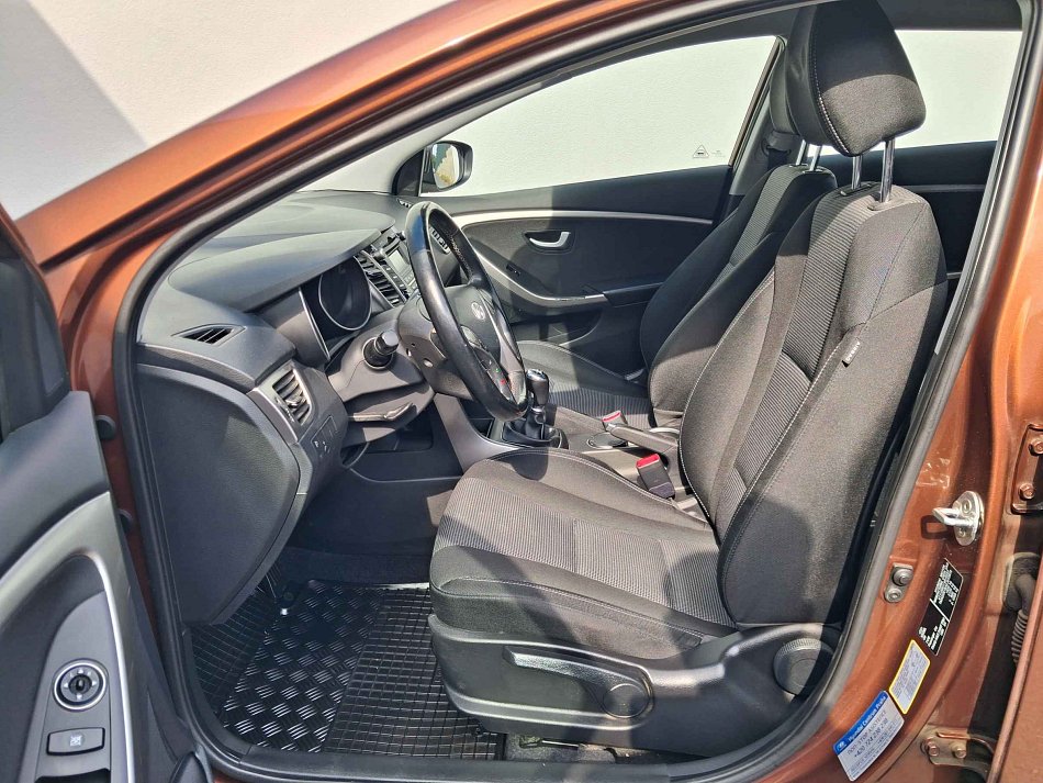 Hyundai I30 1.6i 
