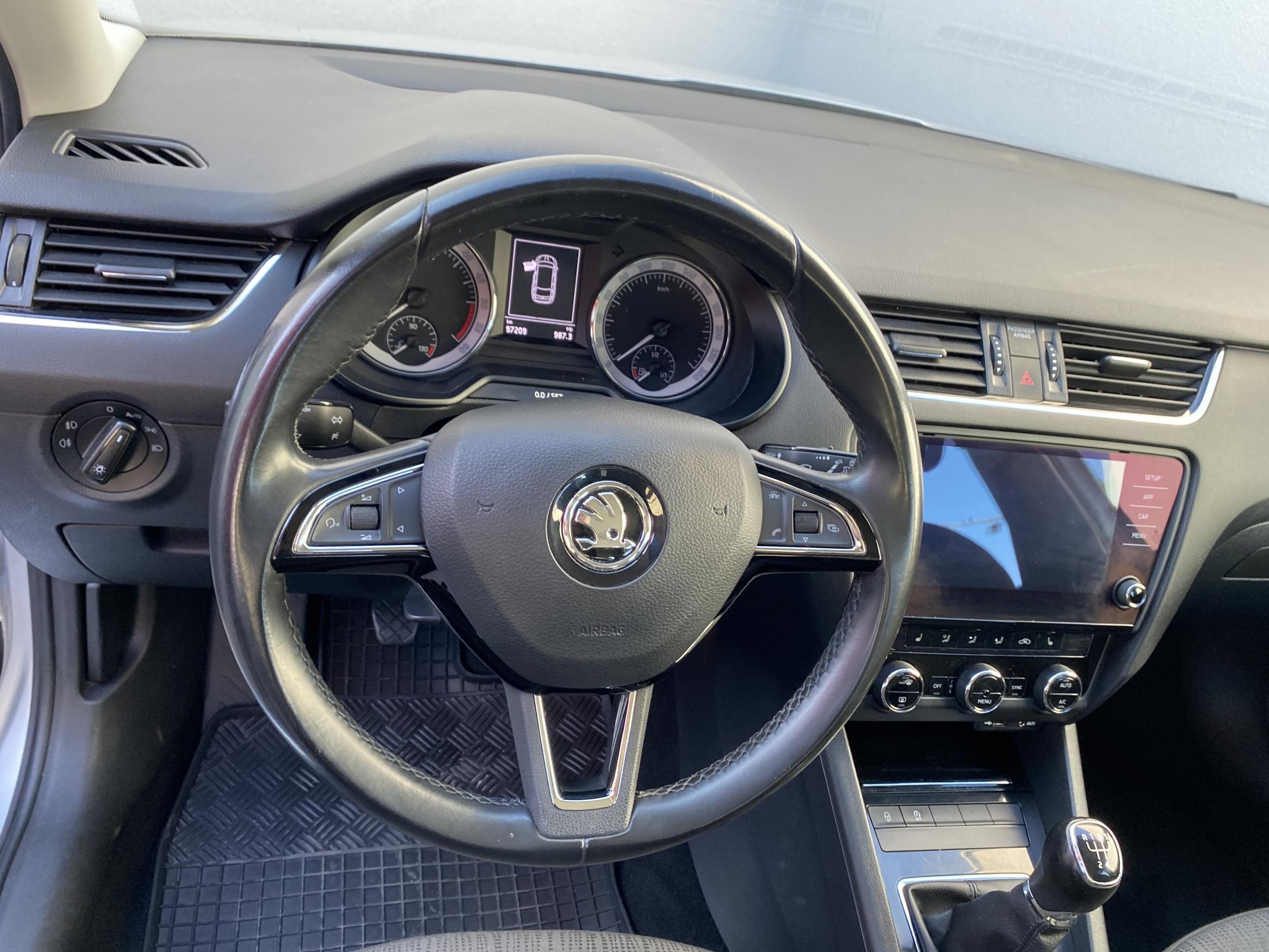 Škoda Octavia III, 2017 - pohled č. 10