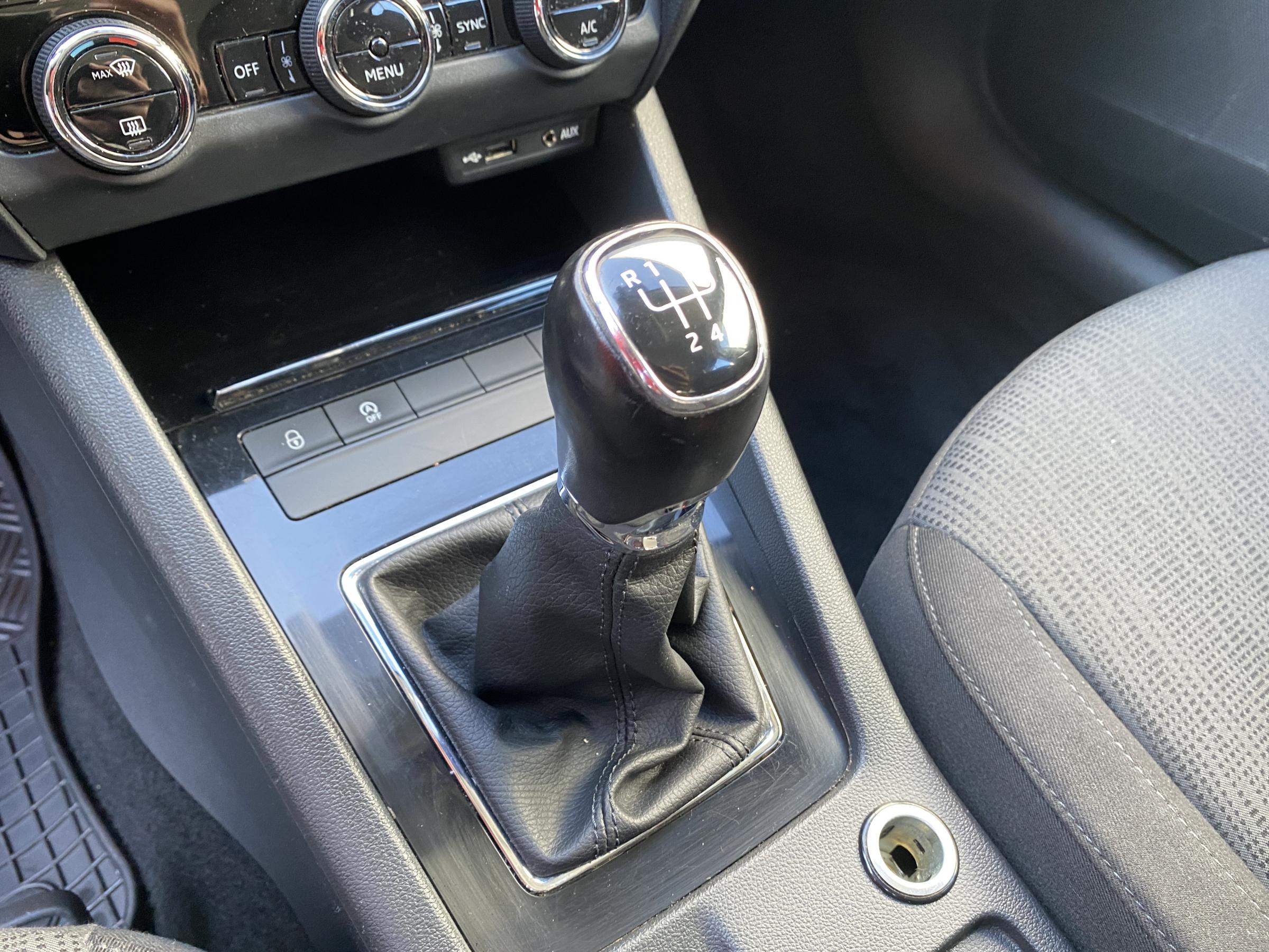 Škoda Octavia III, 2017 - pohled č. 17