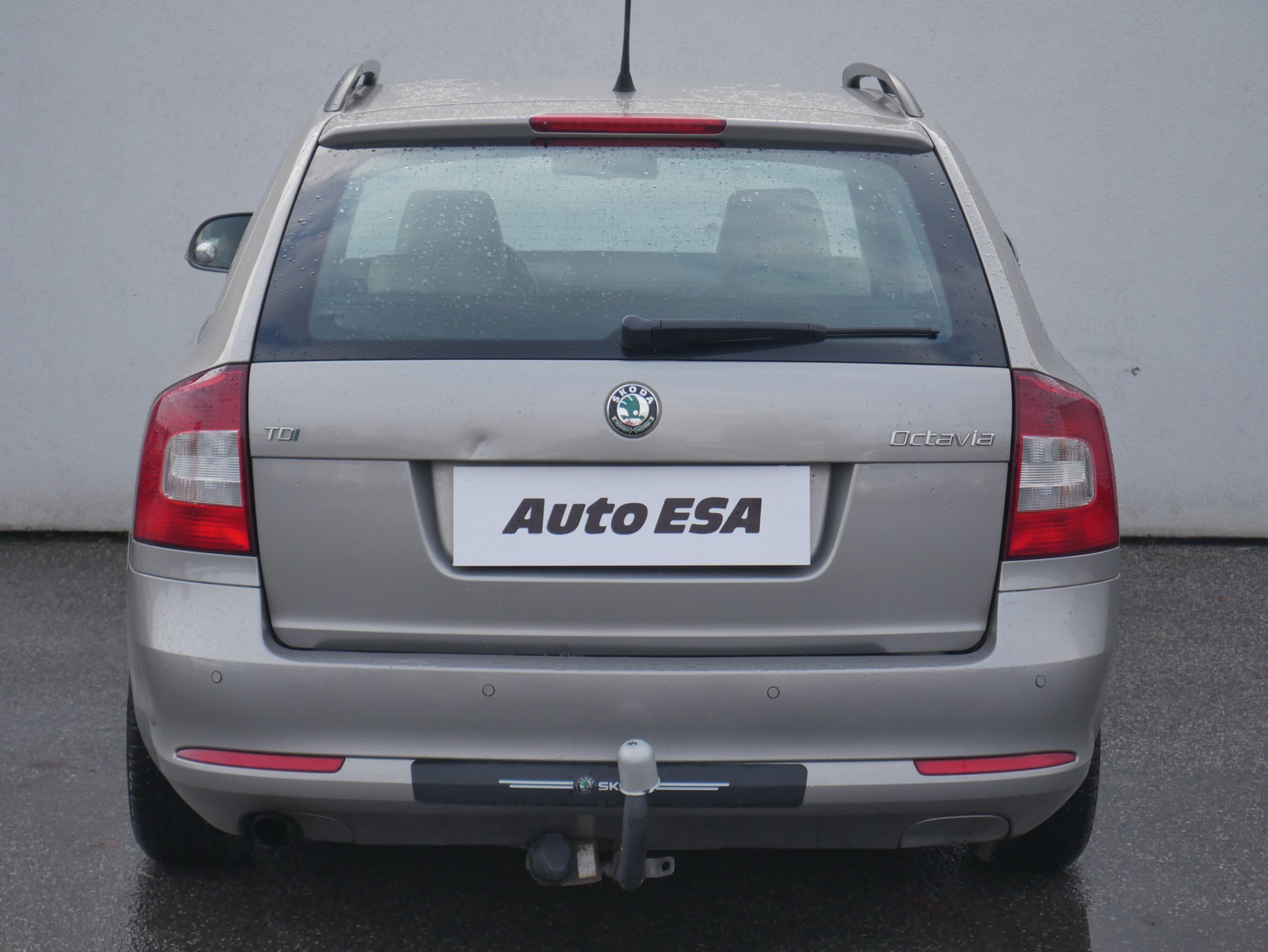 Škoda Octavia II, 2012 - pohled č. 5