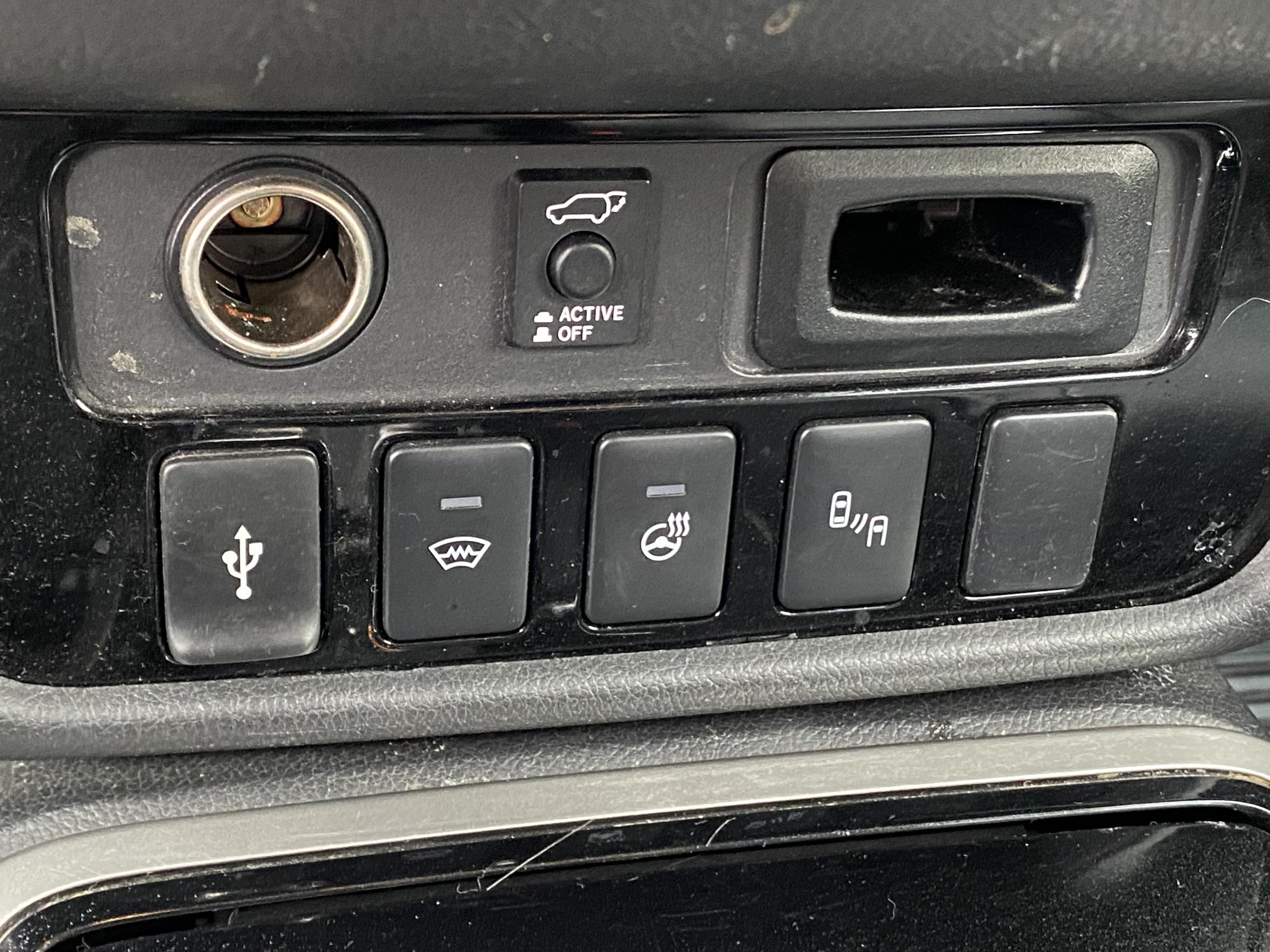 Mitsubishi Outlander, 2019 - pohled č. 17