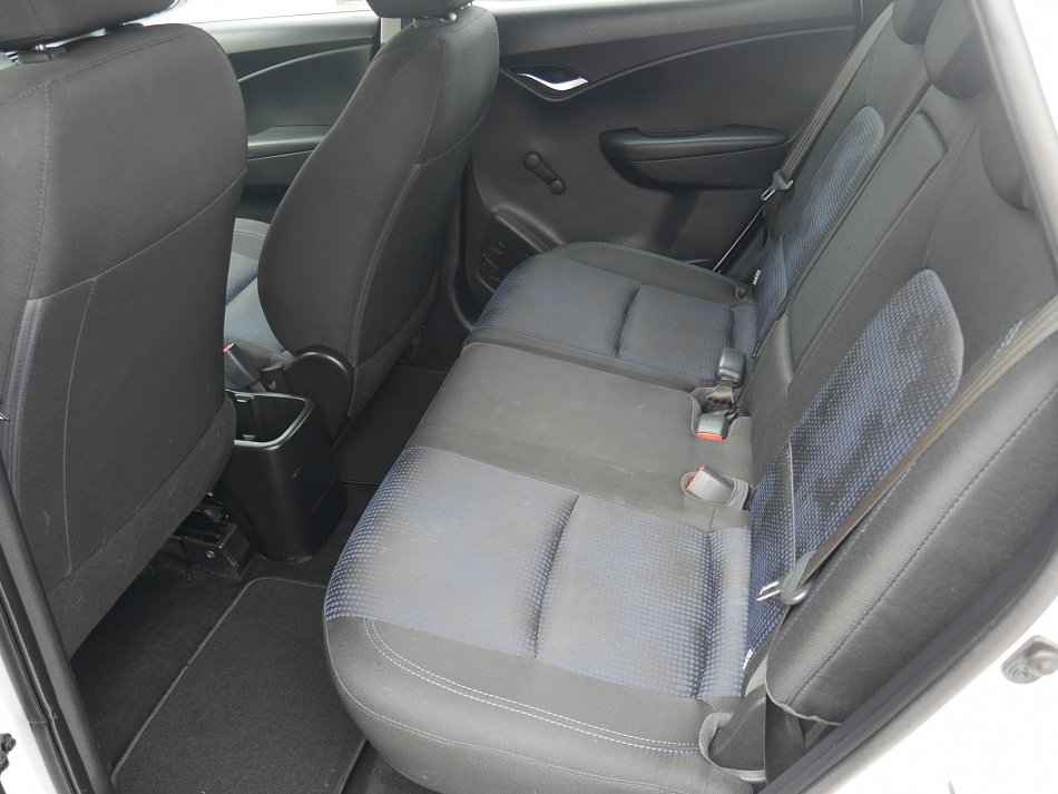 Hyundai Ix20 1.4i 