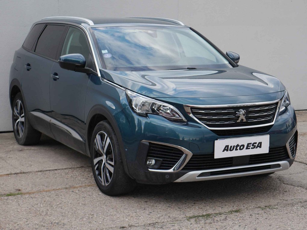 Peugeot 5008 1.2PT Allure