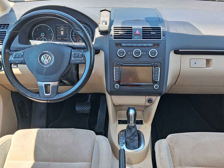 Volkswagen Touran 2.0 TDi 