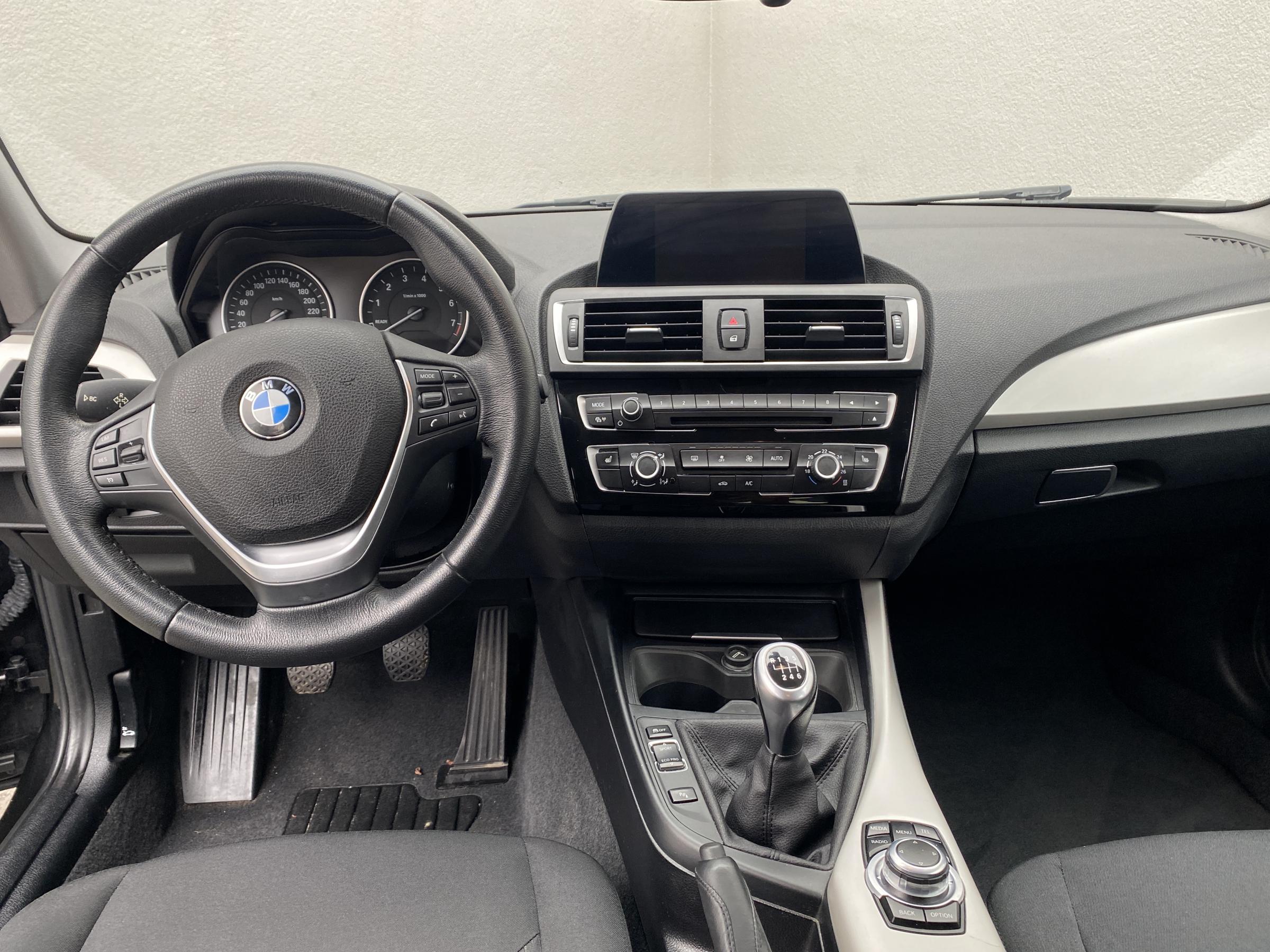 BMW Řada 1, 2017 - pohled č. 9