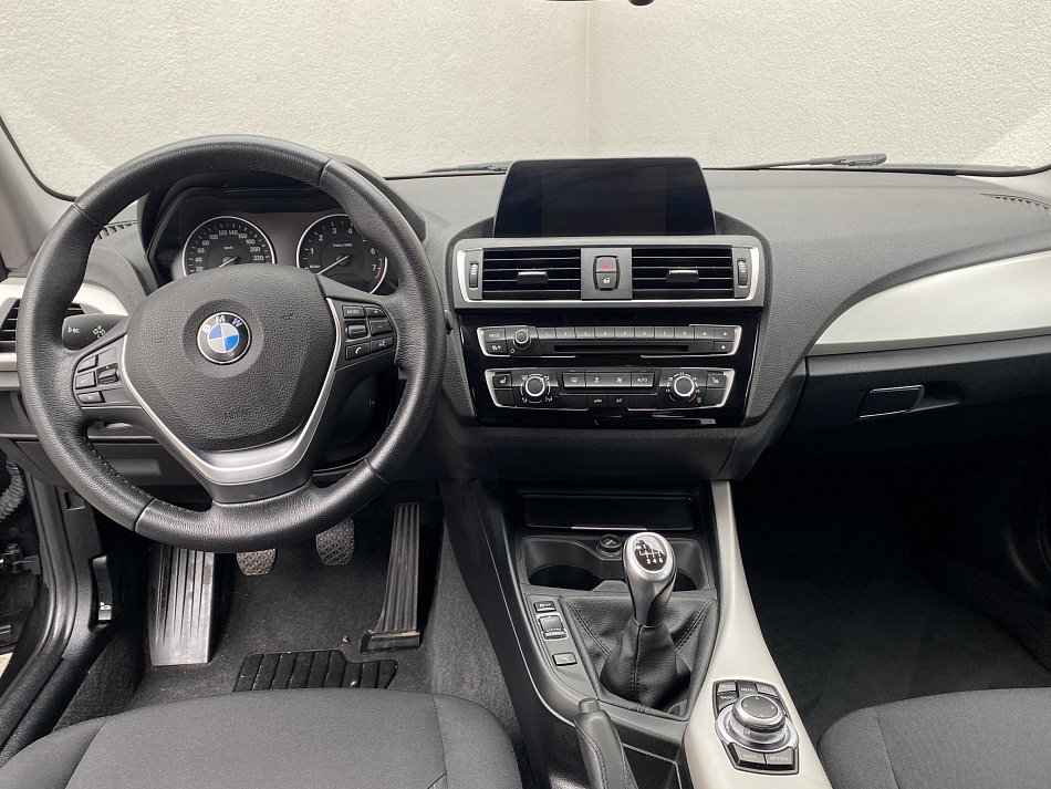 BMW Řada 1 1.5 i  118i