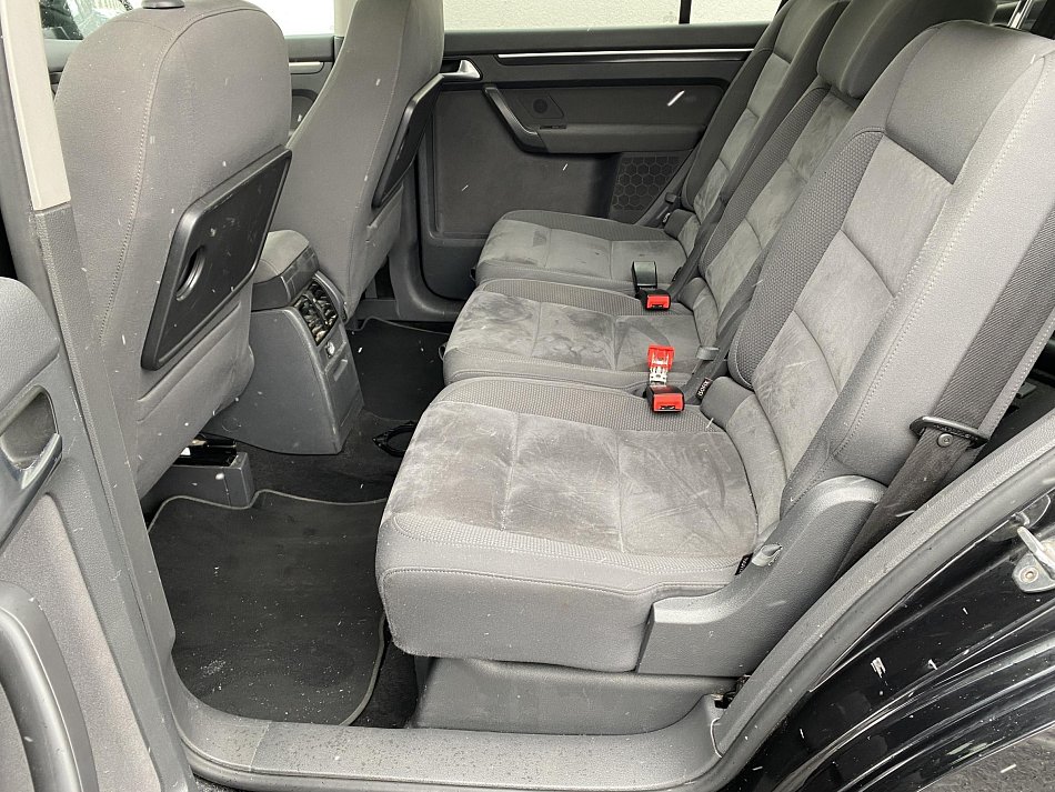 Volkswagen Touran 1.6 TDi Highline