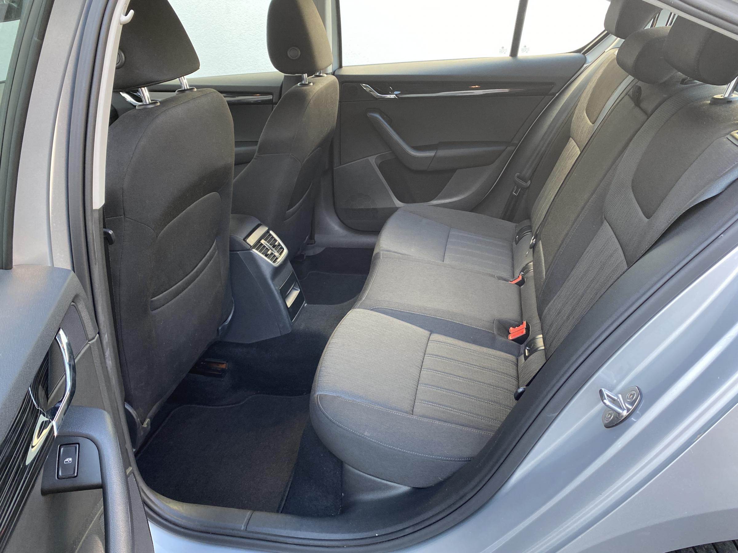 Škoda Octavia III, 2017 - pohled č. 10