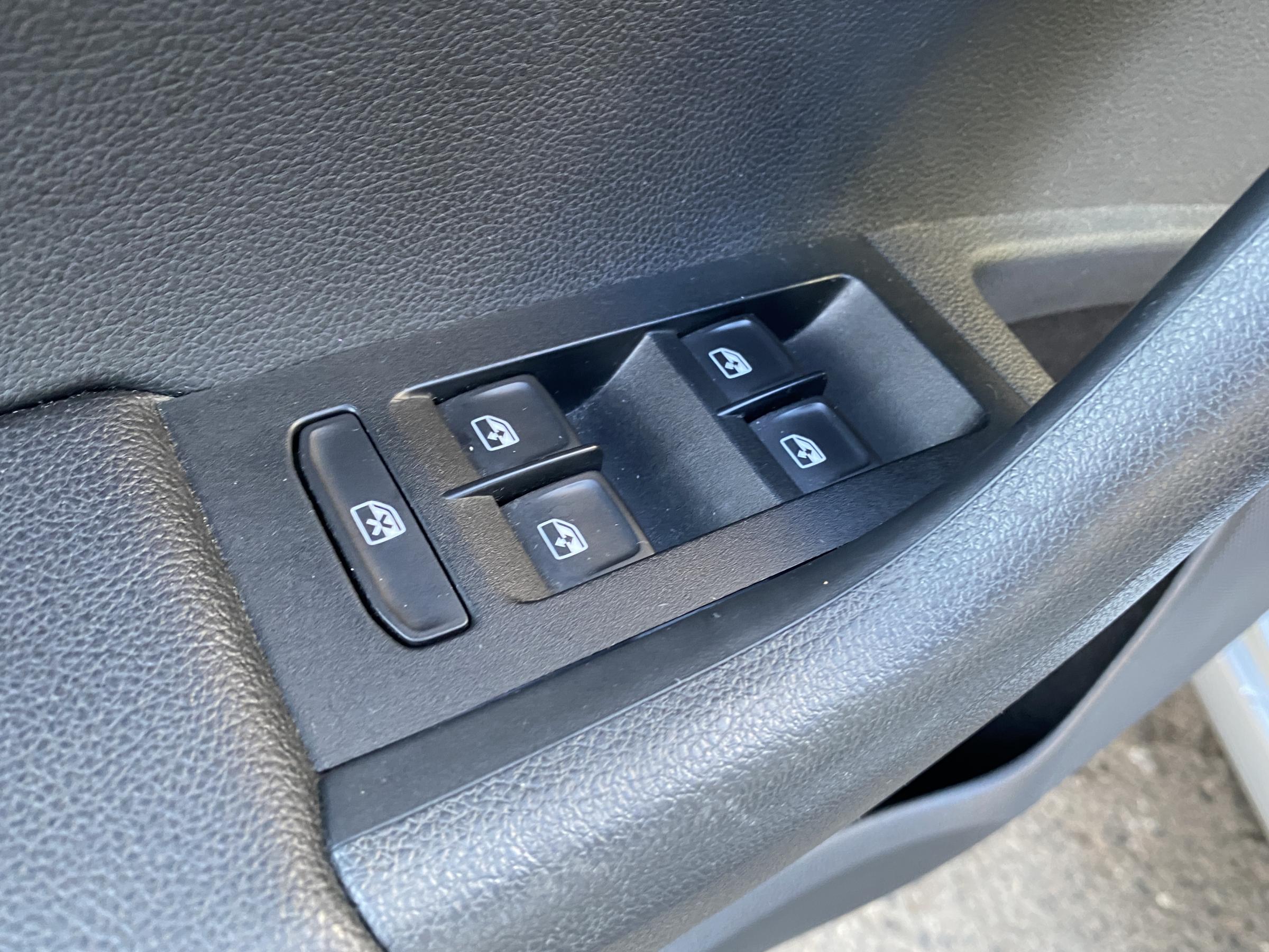 Škoda Octavia III, 2017 - pohled č. 13