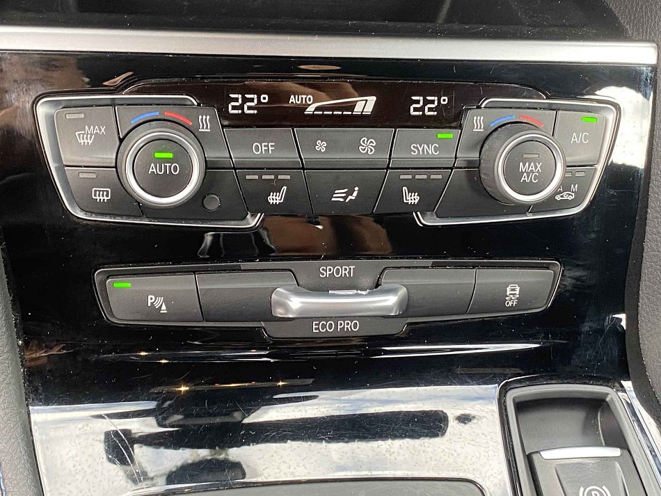 BMW Řada 2 2.0D M Sport xDrive218d