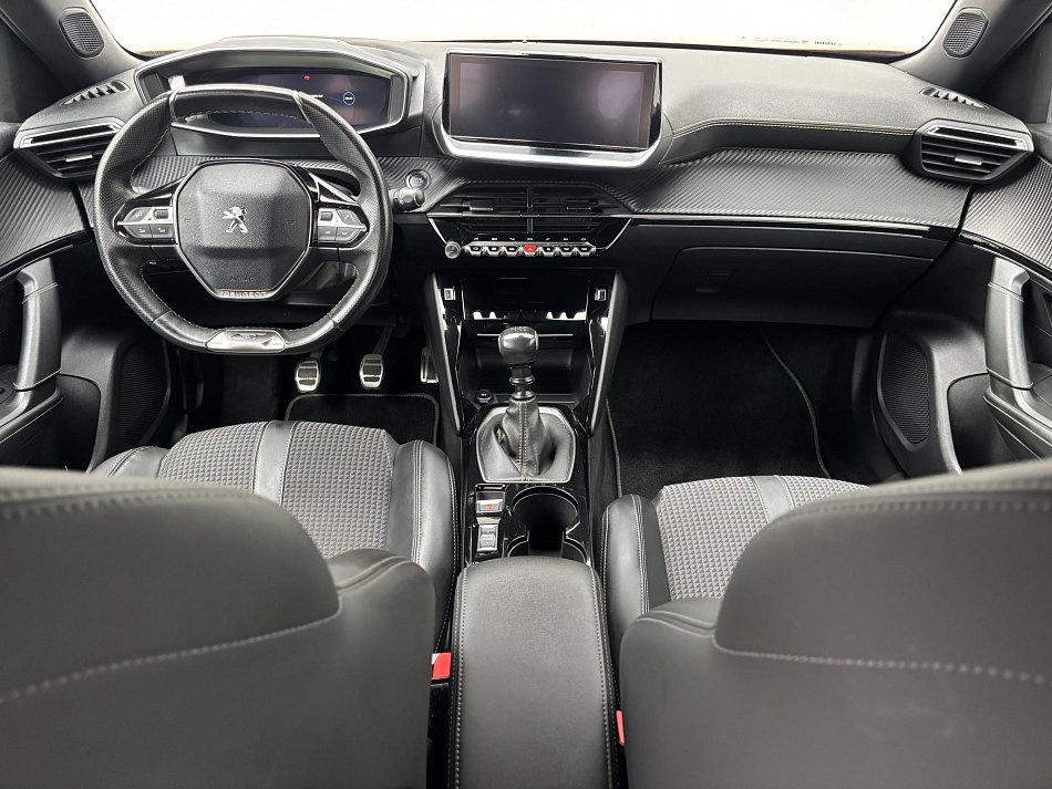 Peugeot 2008 1.2 PT GT Line