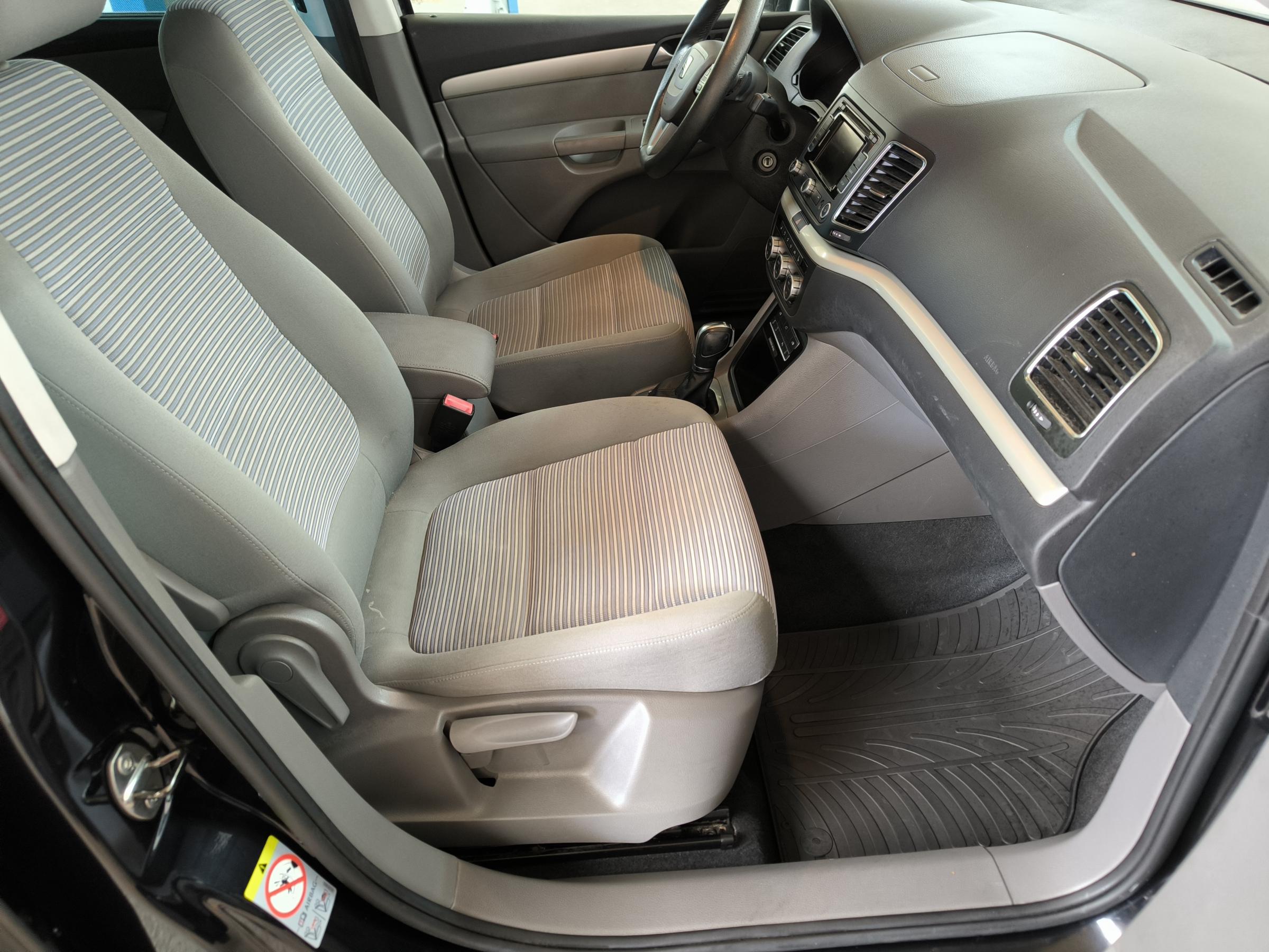 Seat Alhambra, 2013 - pohled č. 11