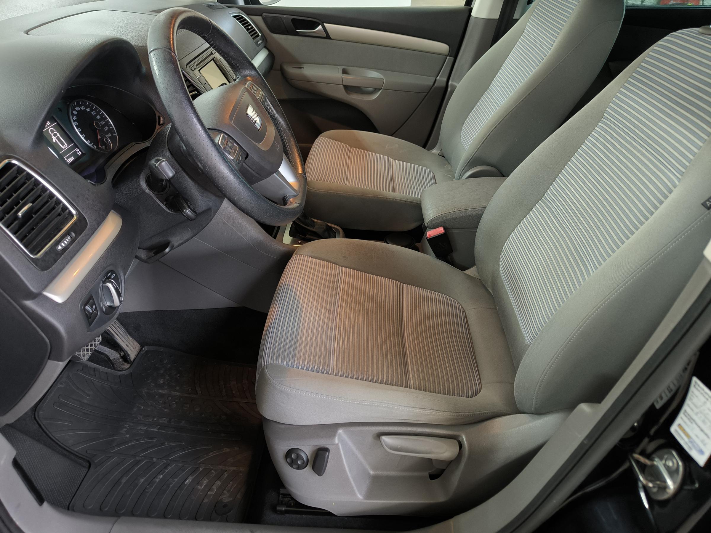 Seat Alhambra, 2013 - pohled č. 8