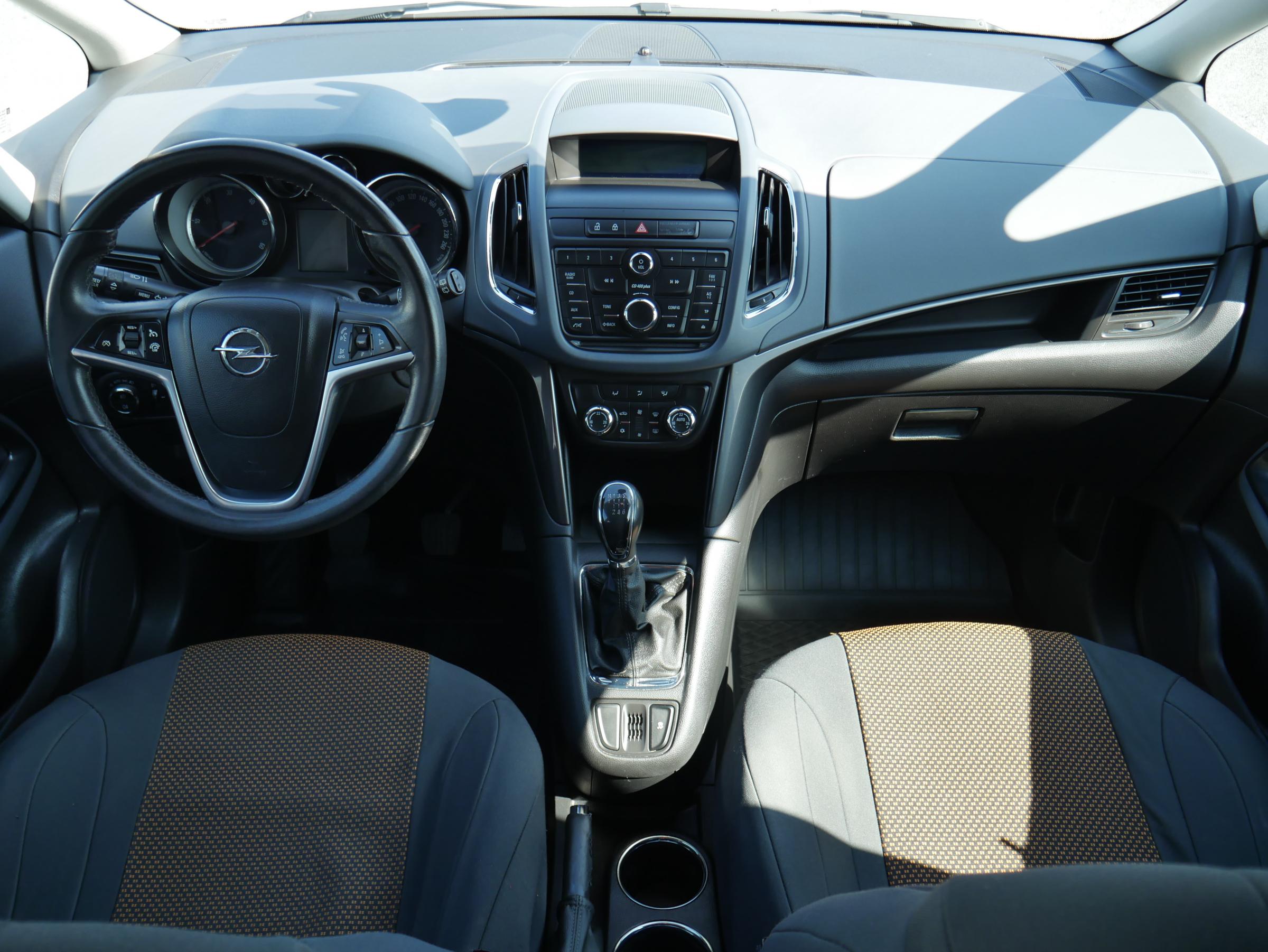 Opel Zafira, 2014 - pohled č. 10