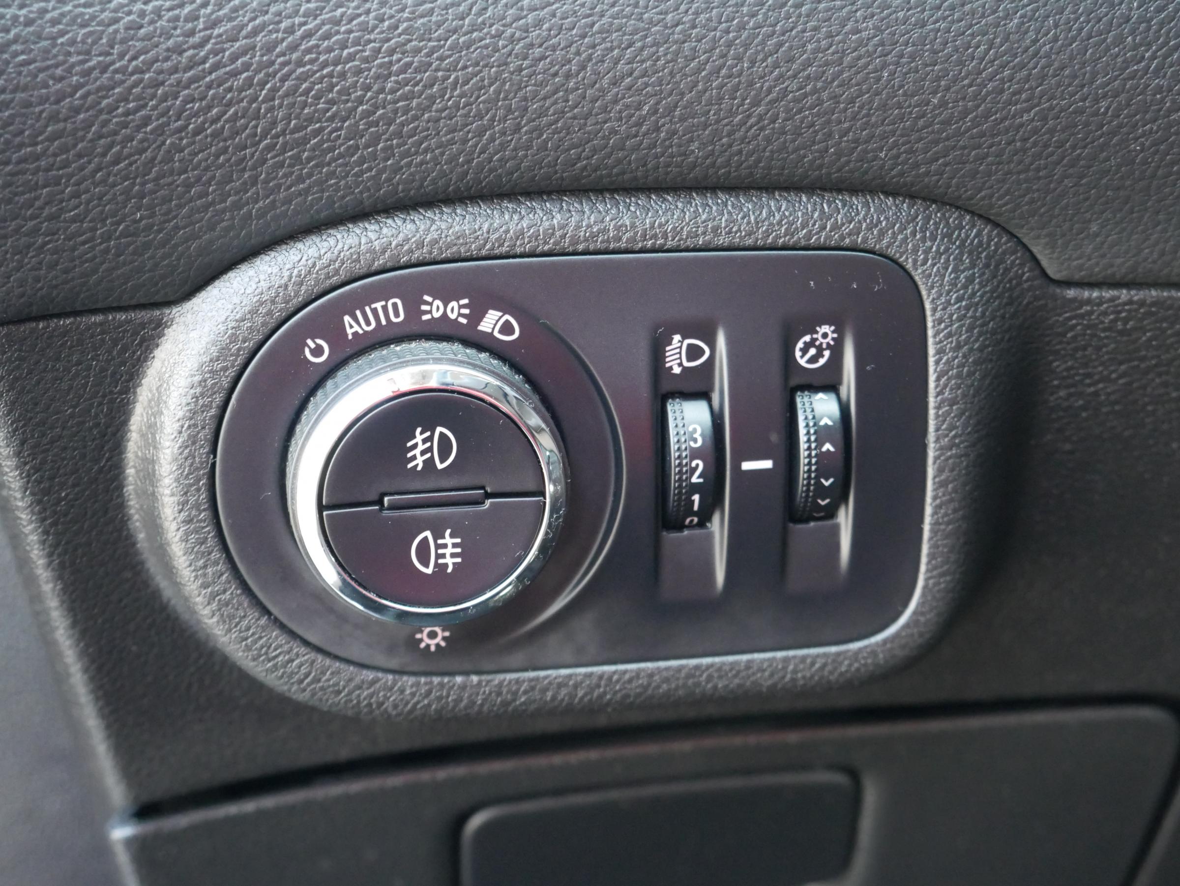 Opel Zafira, 2014 - pohled č. 17