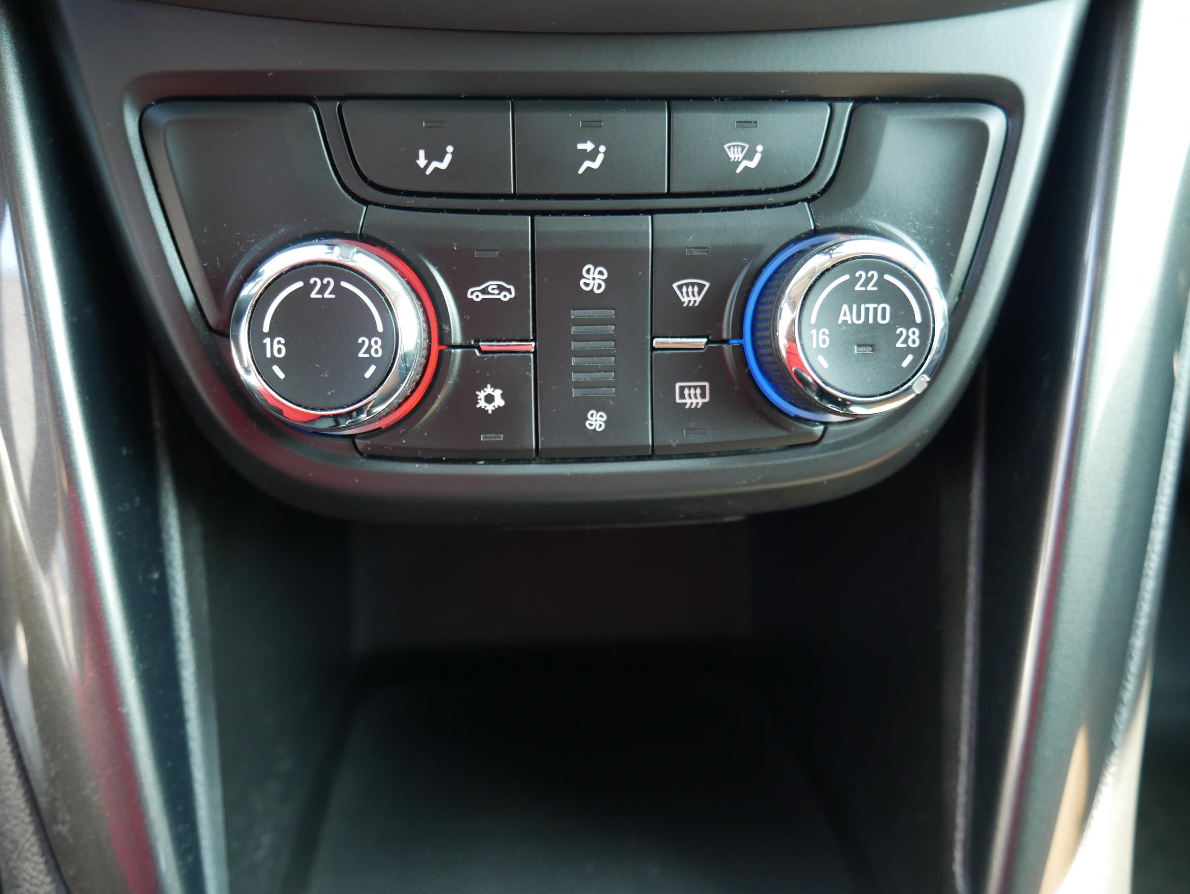 Opel Zafira, 2014 - pohled č. 18