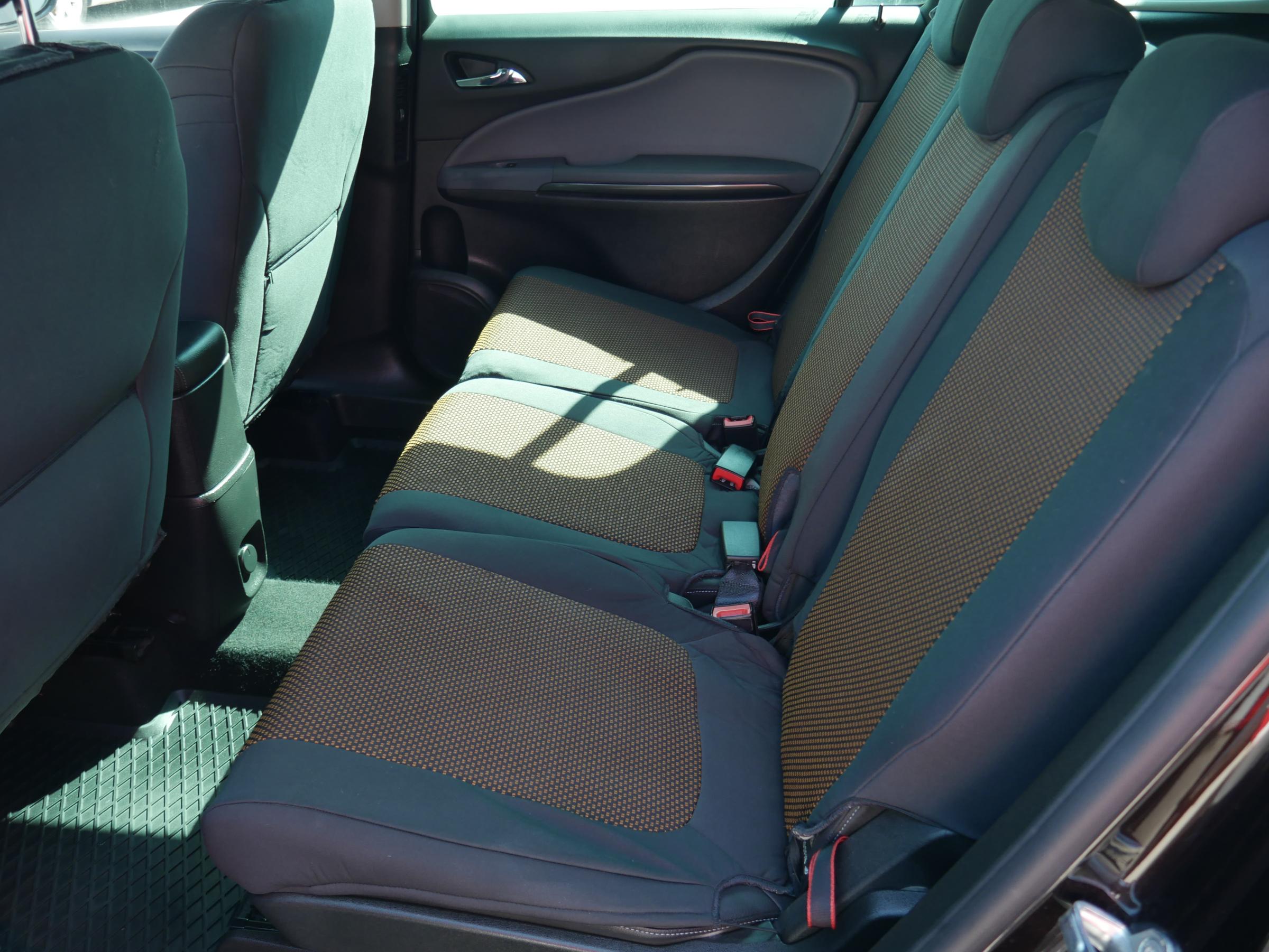 Opel Zafira, 2014 - pohled č. 9