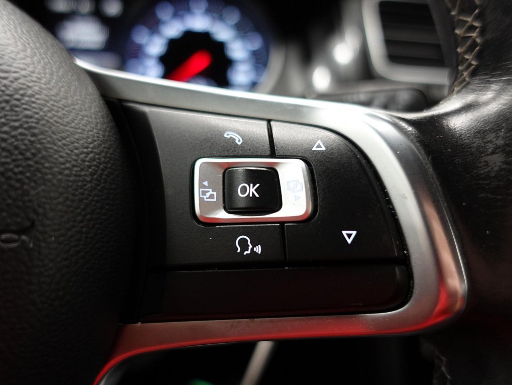 Volkswagen Golf 2.0TDi GTD