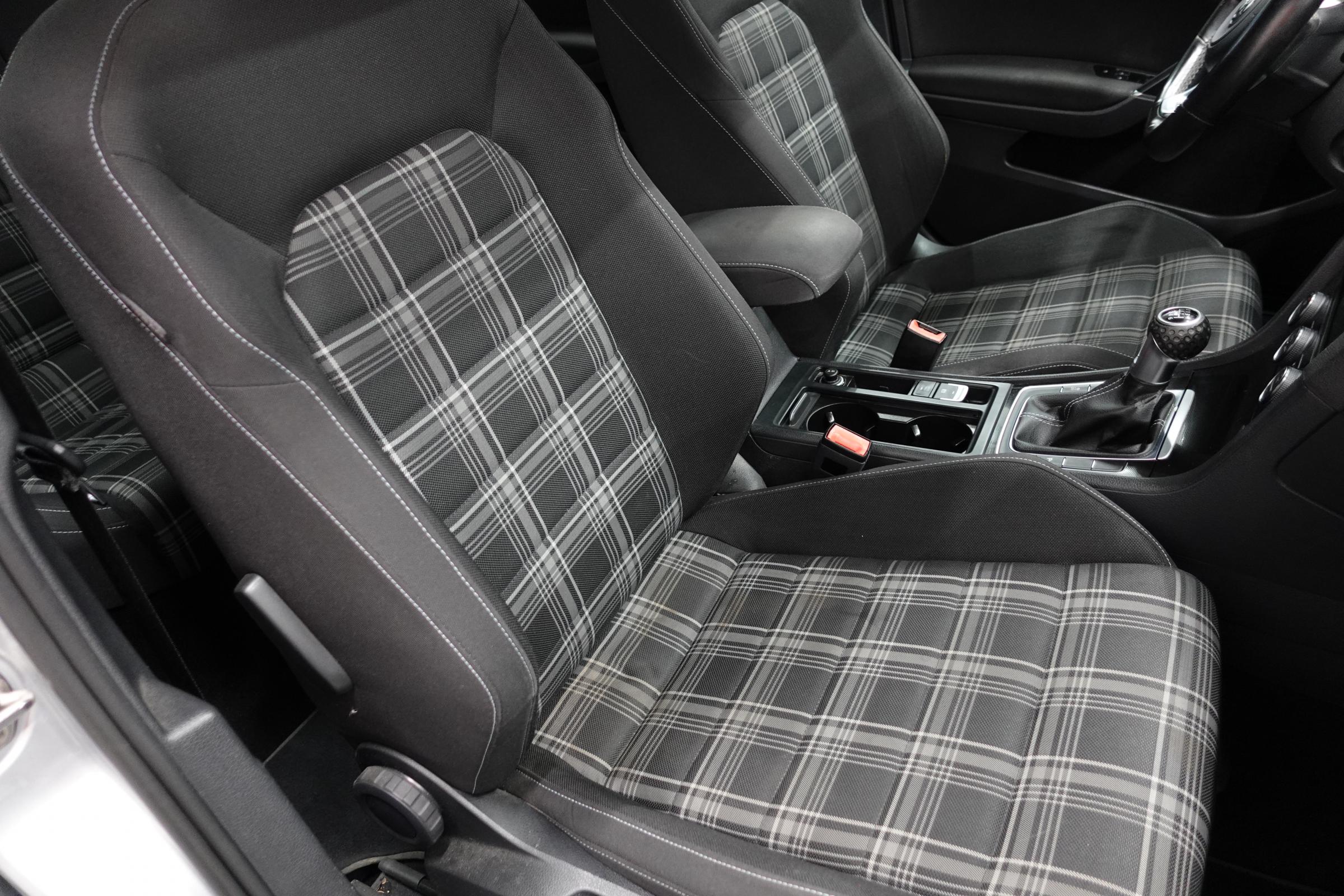 Volkswagen Golf, 2015 - pohled č. 11