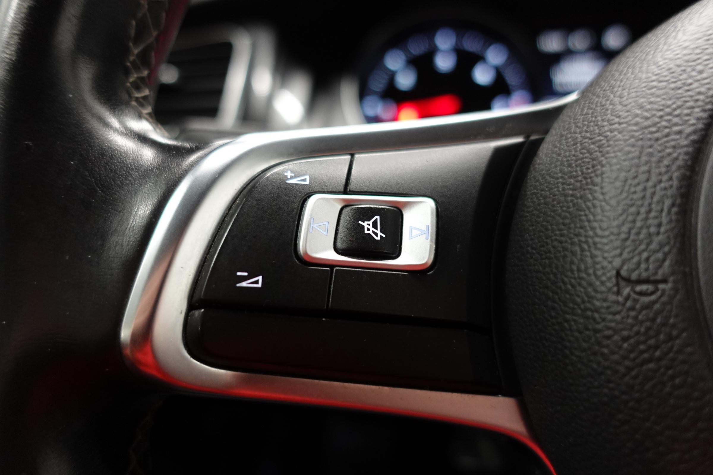 Volkswagen Golf, 2015 - pohled č. 15