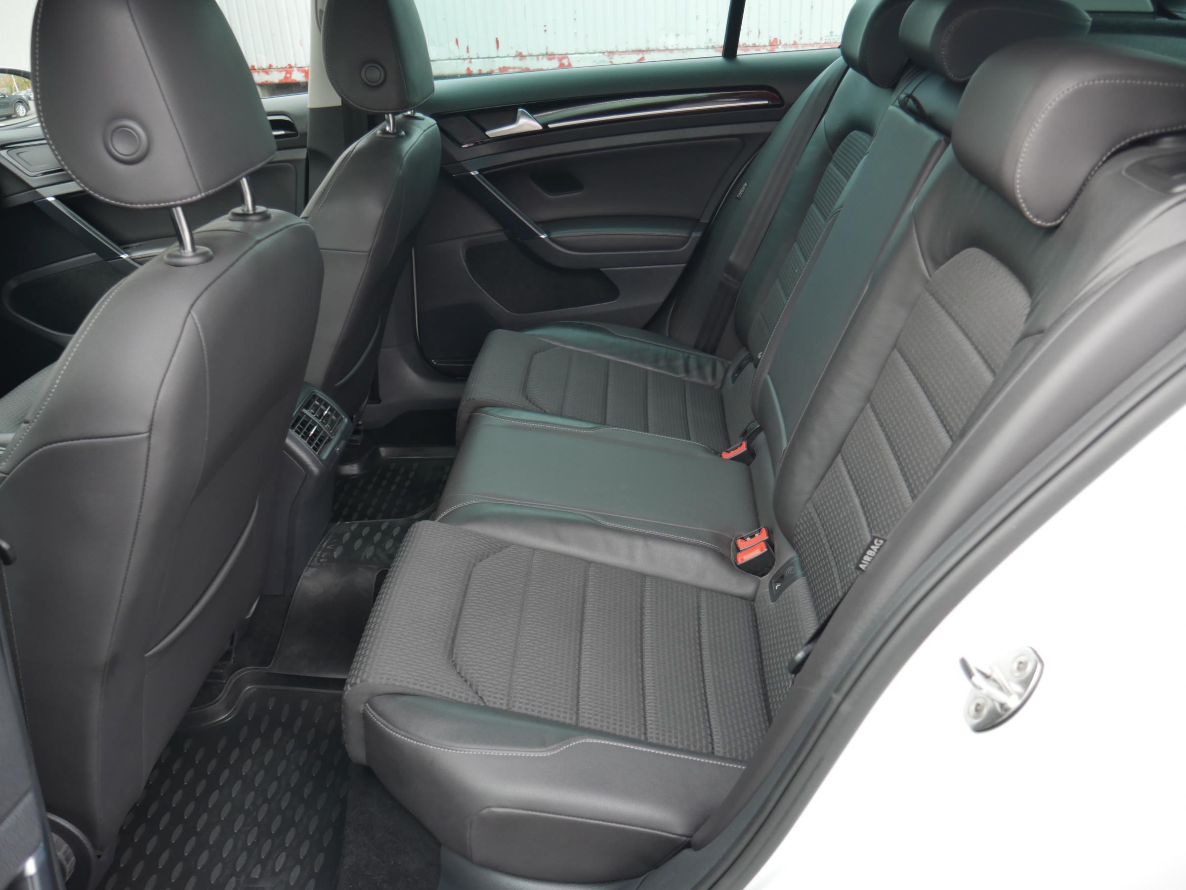 Volkswagen Golf, 2013 - pohled č. 10