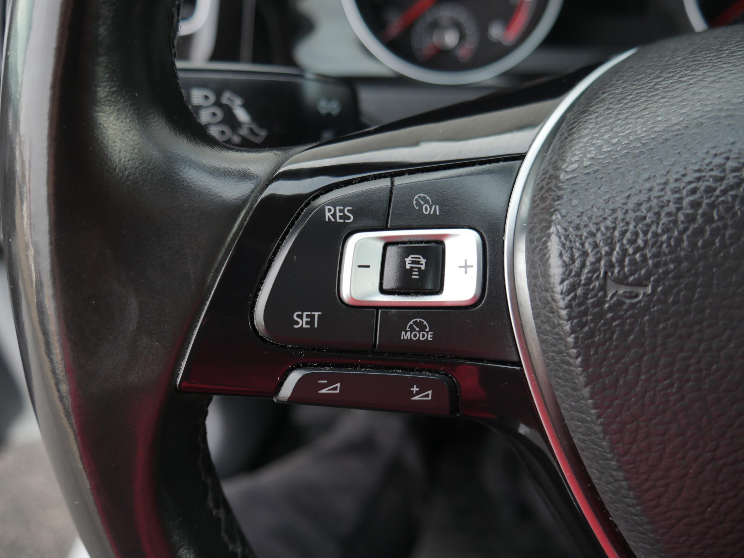 Volkswagen Golf, 2013 - pohled č. 12