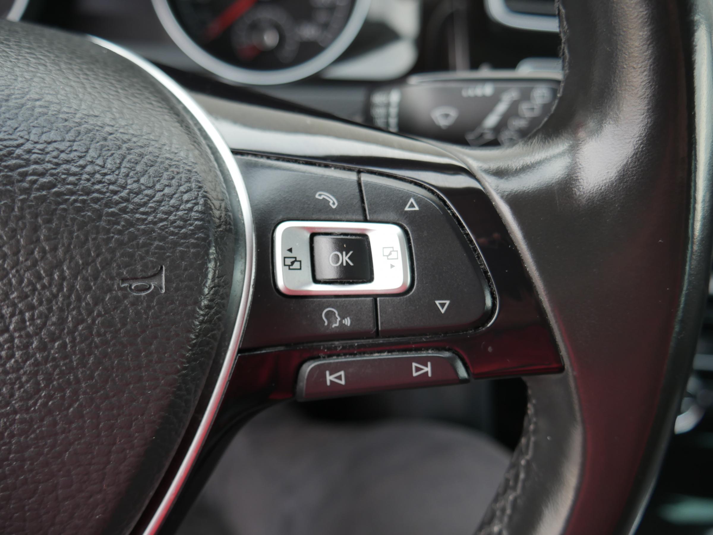 Volkswagen Golf, 2013 - pohled č. 13