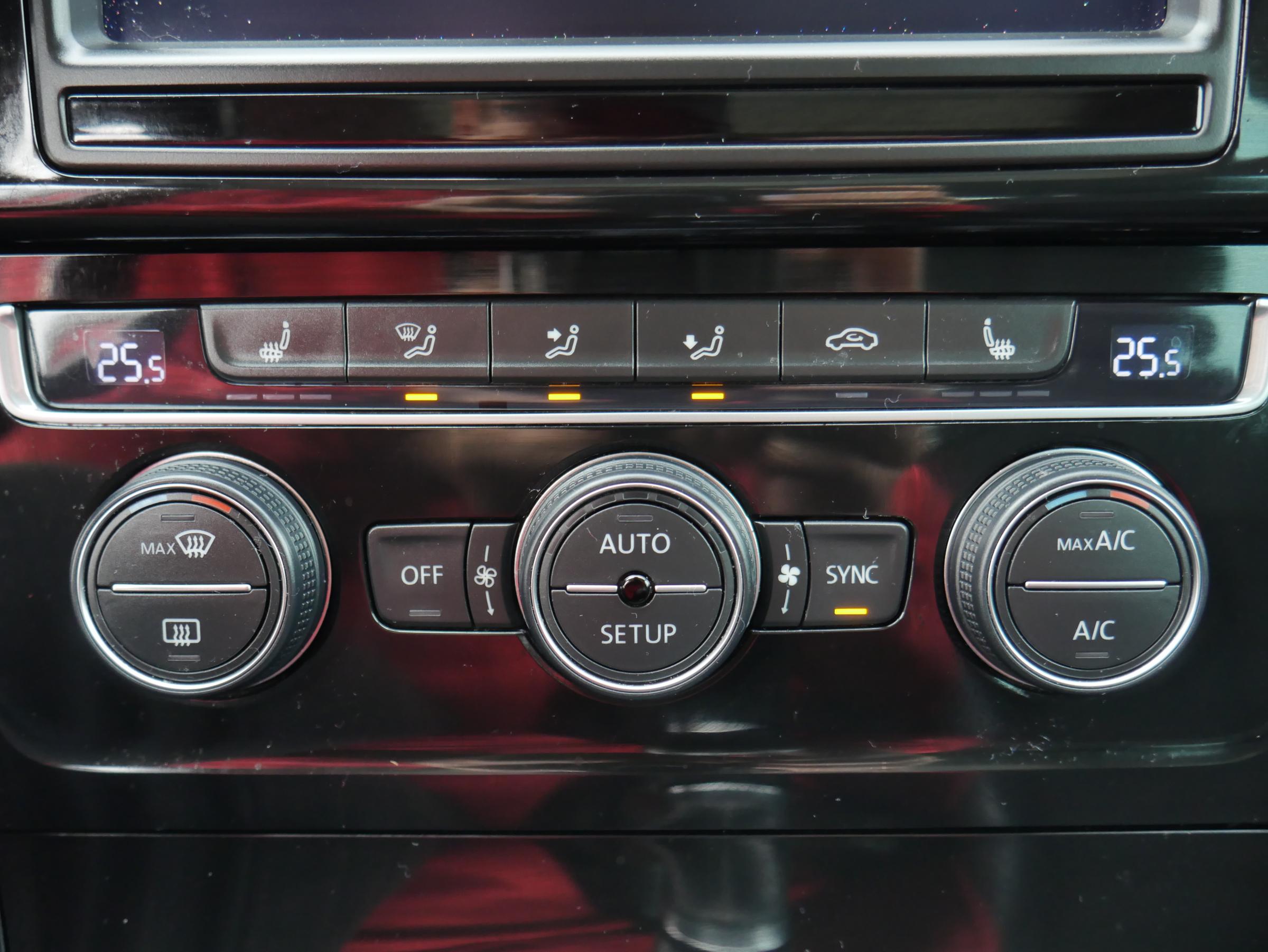 Volkswagen Golf, 2013 - pohled č. 16