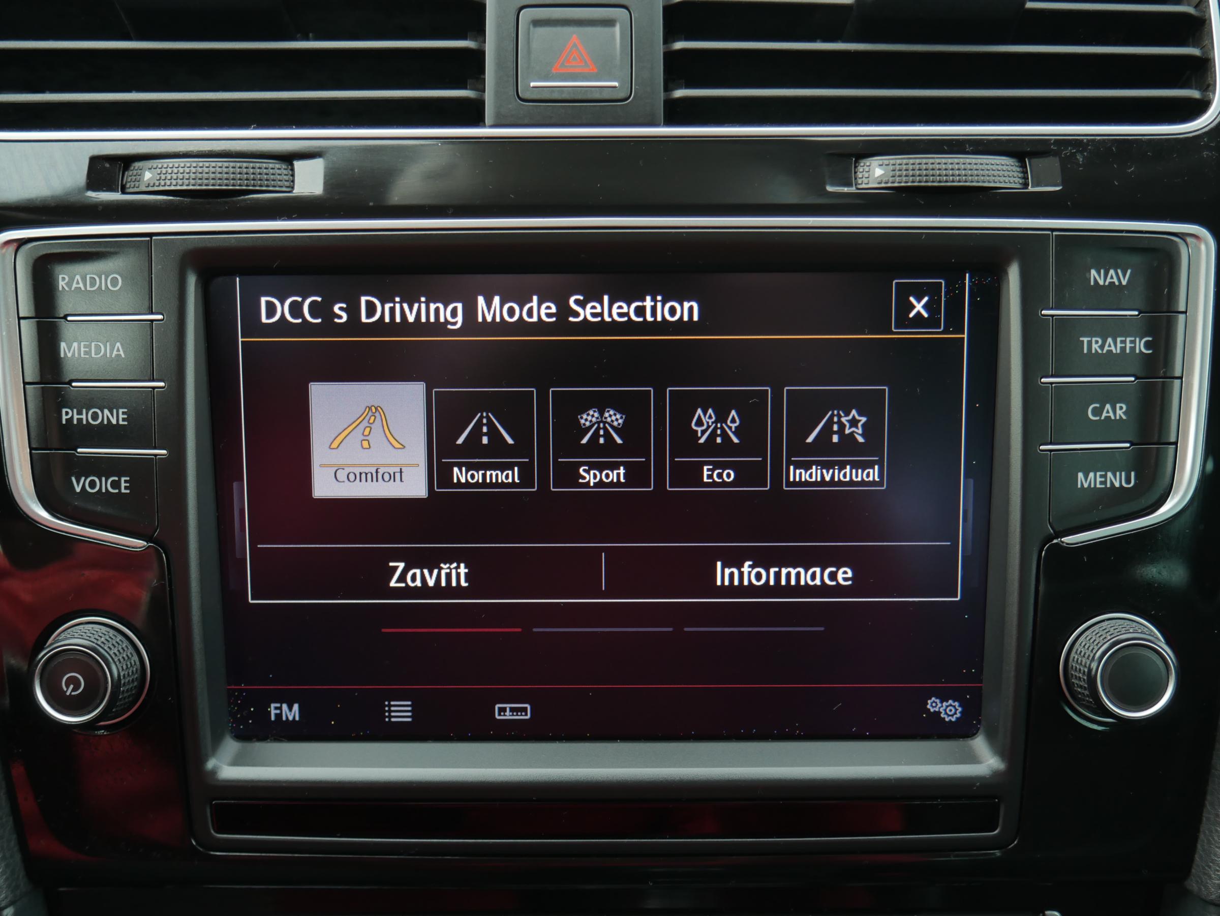 Volkswagen Golf, 2013 - pohled č. 18