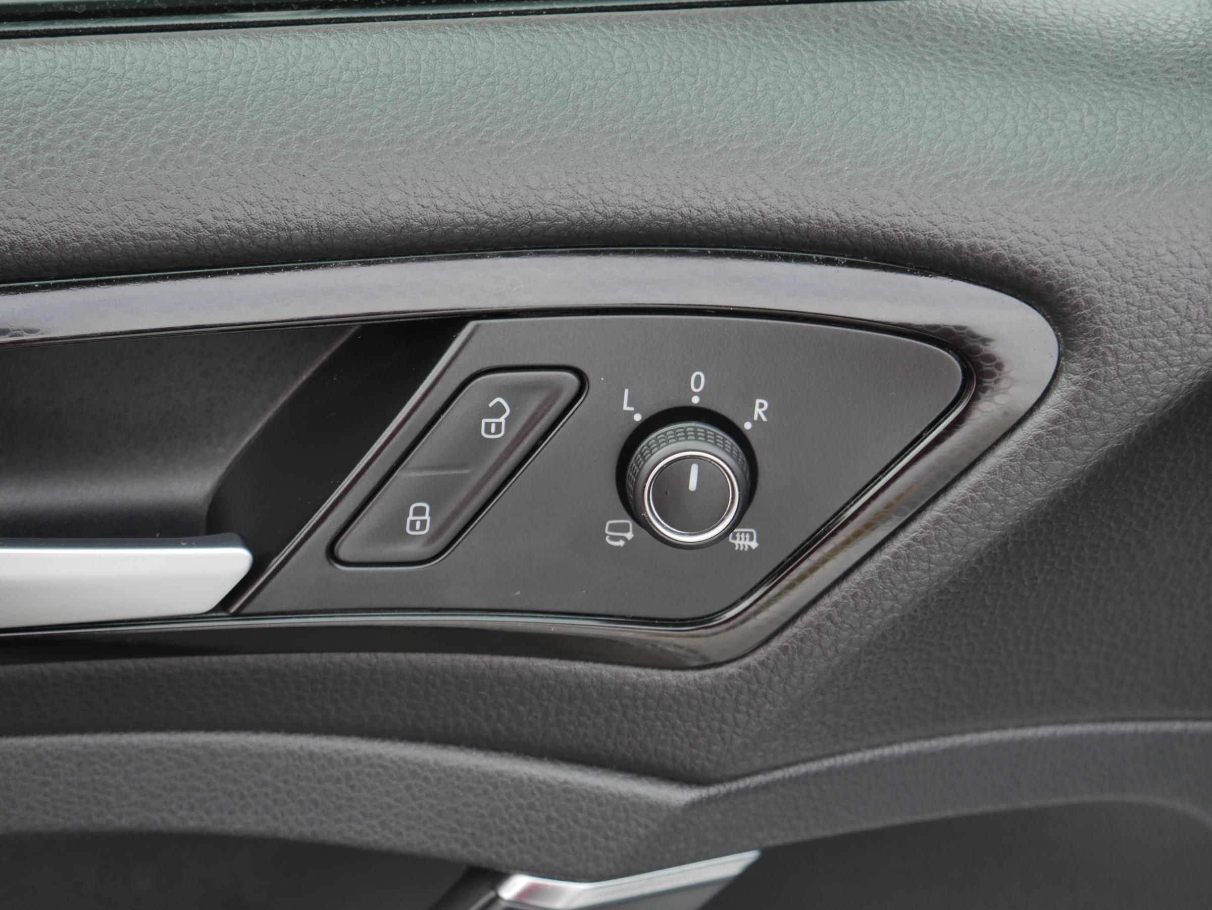 Volkswagen Golf, 2013 - pohled č. 22