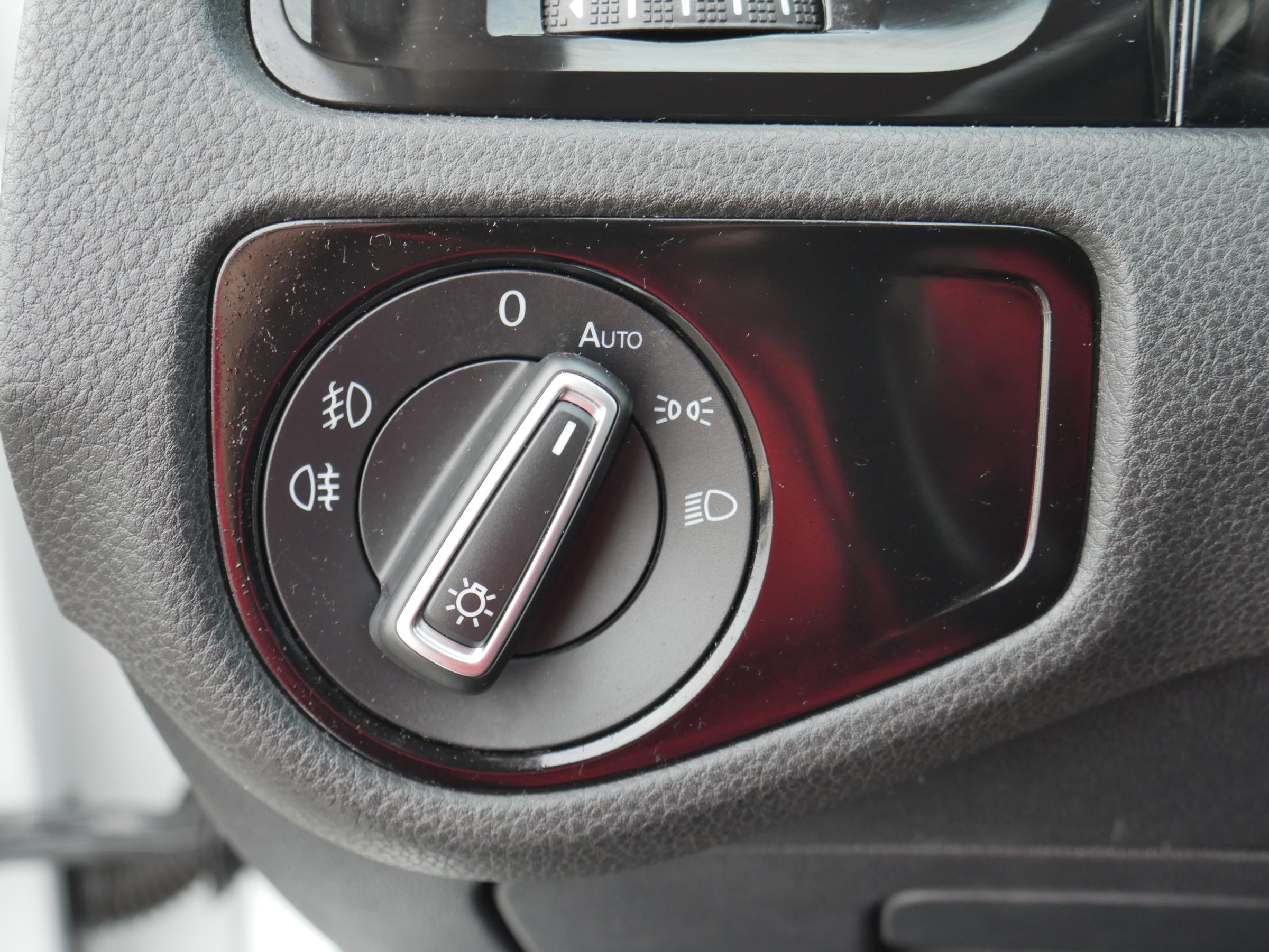 Volkswagen Golf, 2013 - pohled č. 23