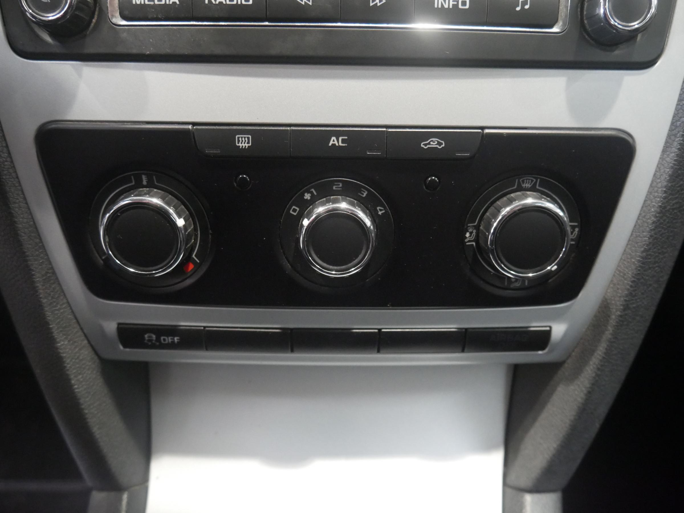 Škoda Octavia II, 2011 - pohled č. 13