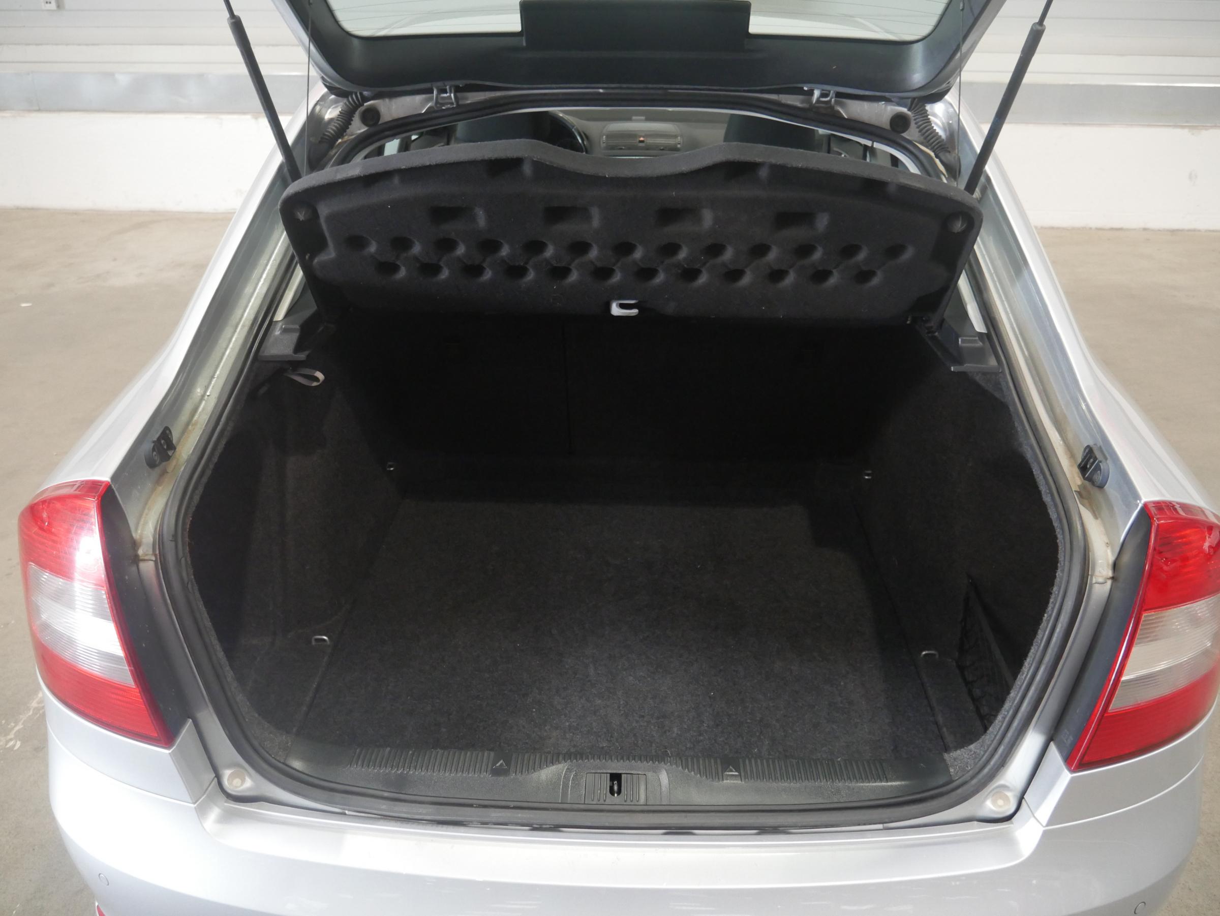 Škoda Octavia II, 2011 - pohled č. 7