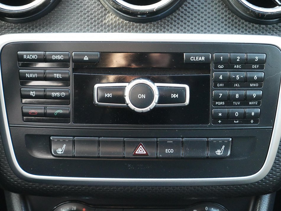 Mercedes-Benz Třída A 1.6i  A180