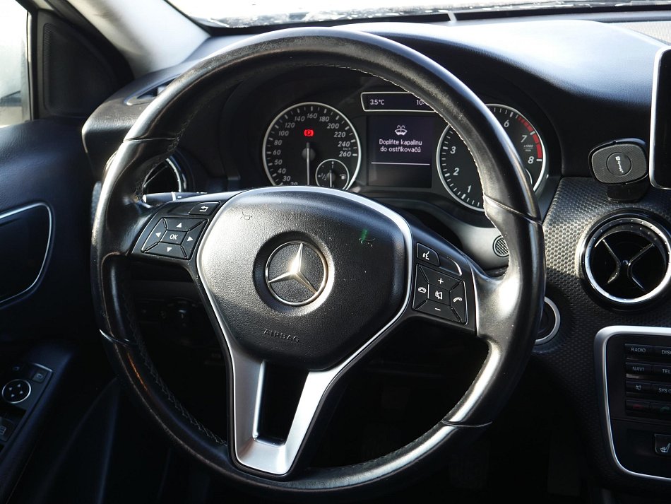 Mercedes-Benz Třída A 1.6i  A180