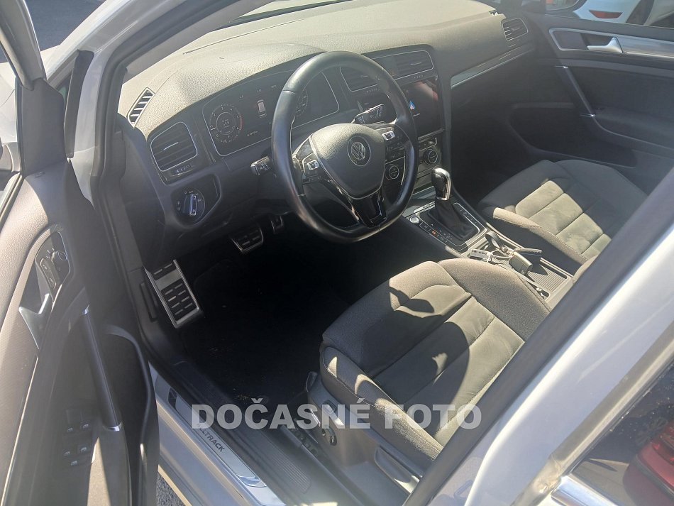 Volkswagen Golf 2.0 TDI 