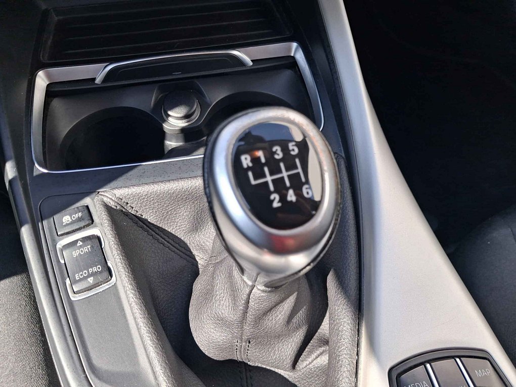BMW Řada 1 2.0i Advantage 120i